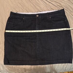 Croft & Barrow Dark Blue Mini Skort with invisible stretch waist and fabric